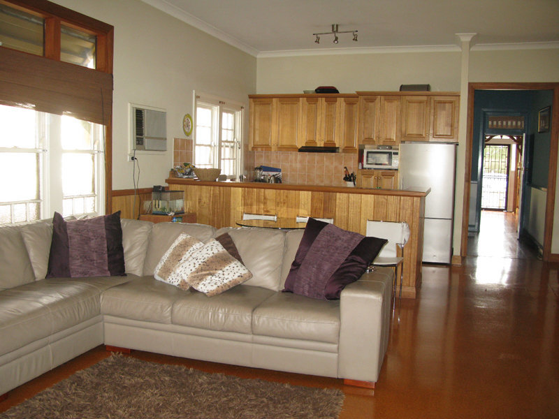Listing Image 7