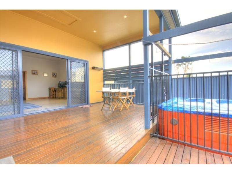 10 Douglas Street, Stockton NSW 2295, Stockton - Thumbnail 7
