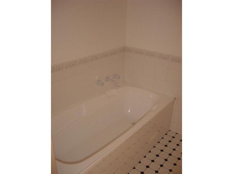 10 Dulling Street, Waratah NSW 2298, Waratah - Thumbnail 7