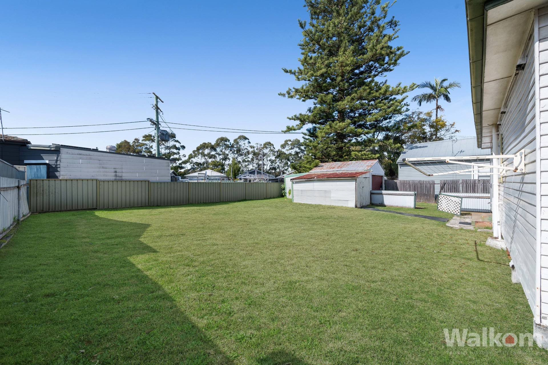 Listing Image 12
