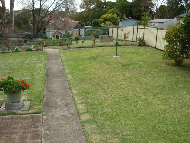 Listing Image 12