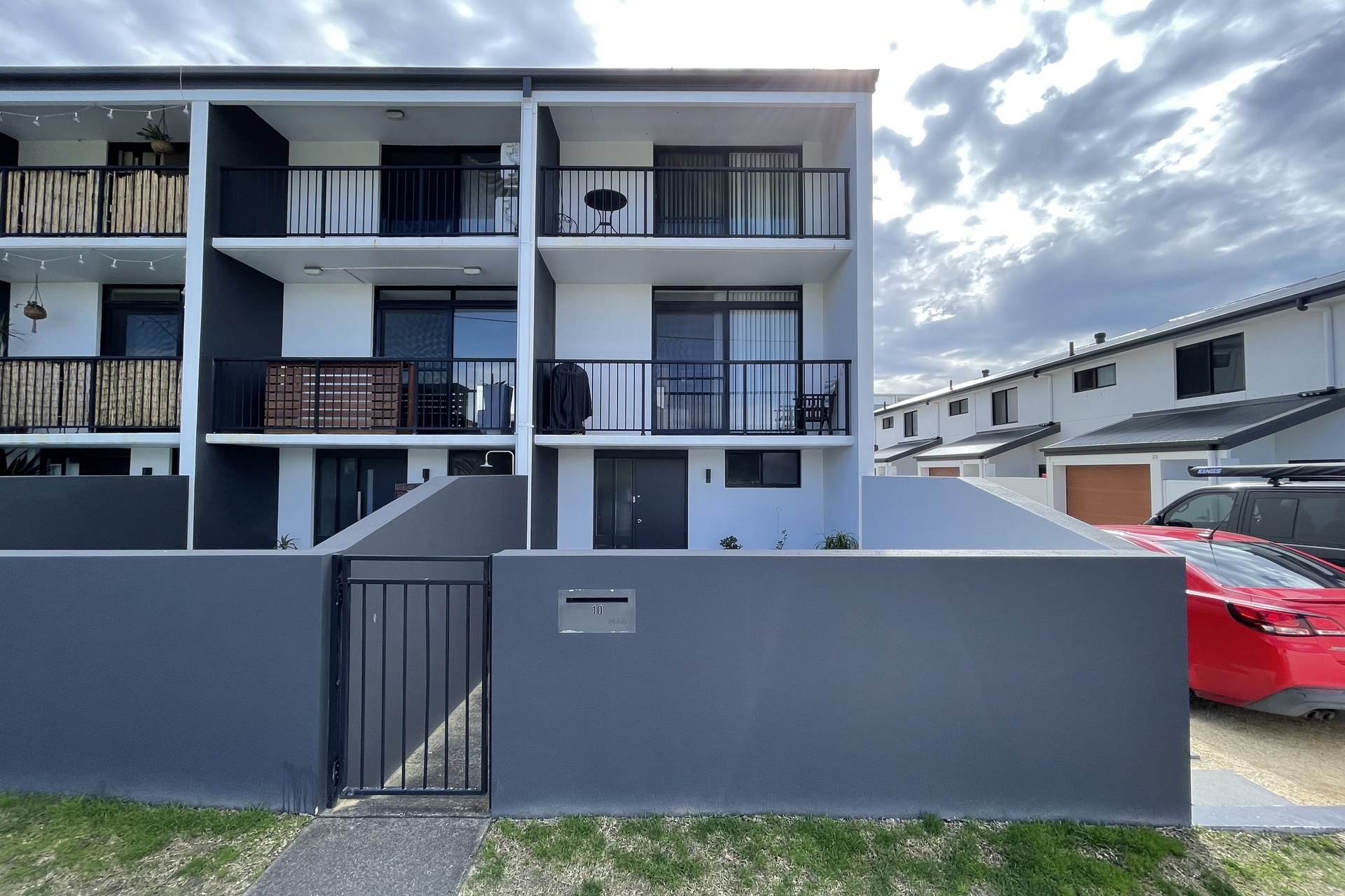 Listing Image 1