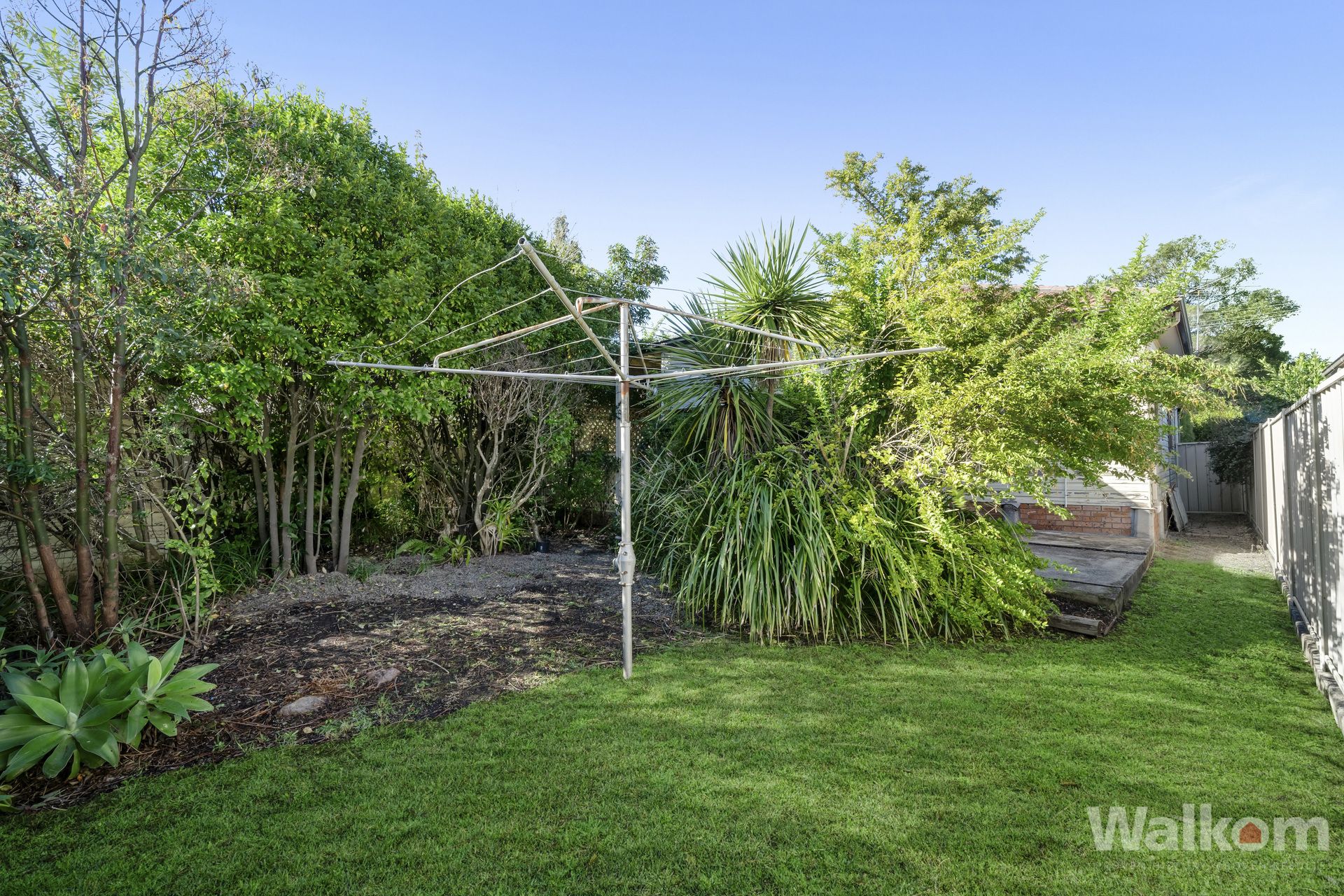 Listing Image 14