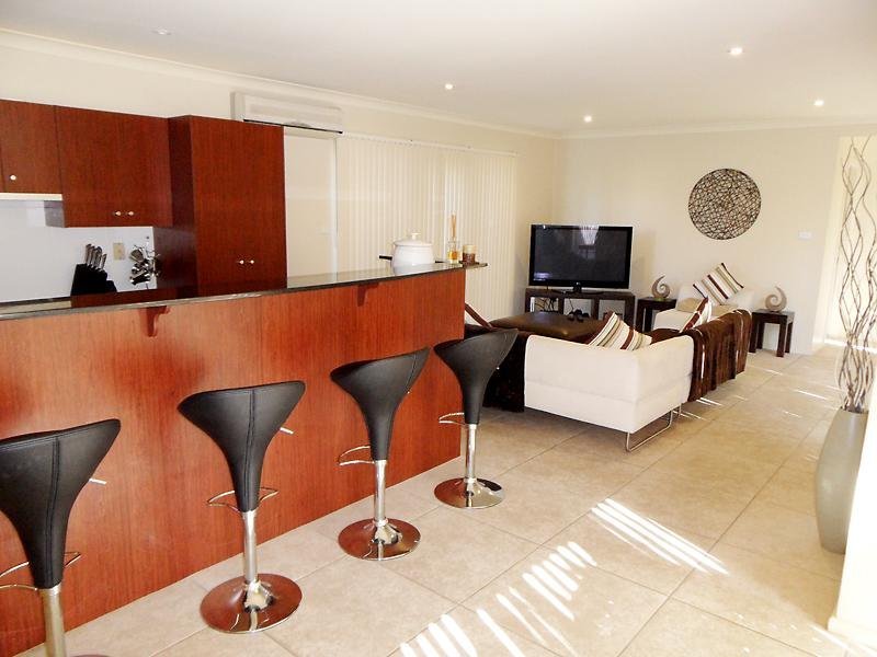 113 Ridge Street, Merewether NSW 2291, Merewether - Thumbnail 3