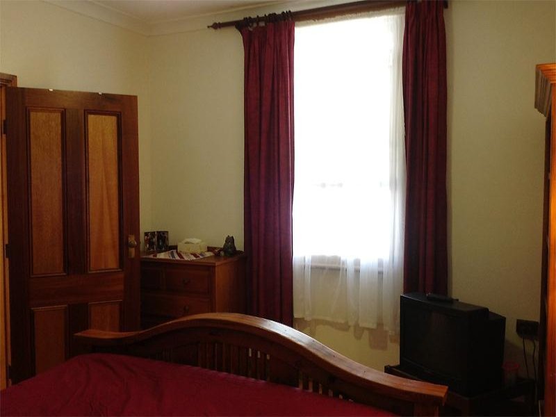 12 Bull Street, Cooks Hill - Thumbnail 7