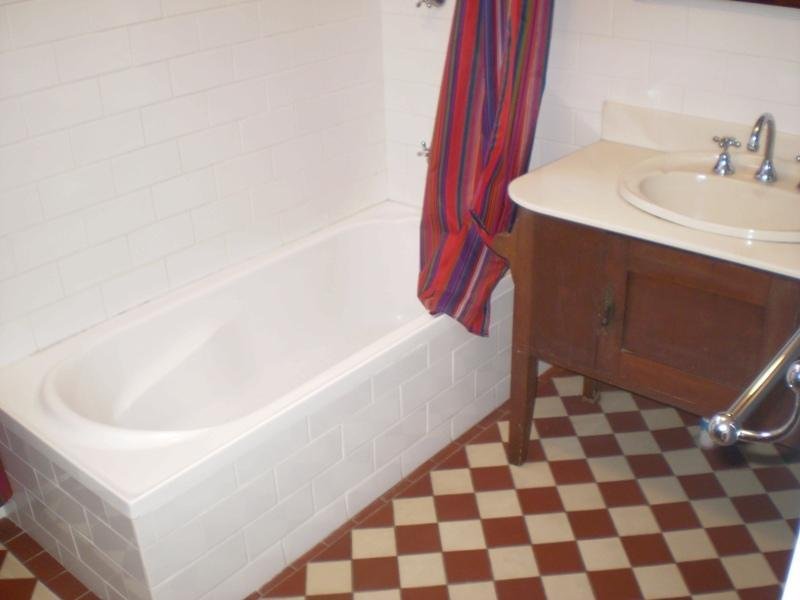 127 Bruce Street, Cooks Hill - Thumbnail 6