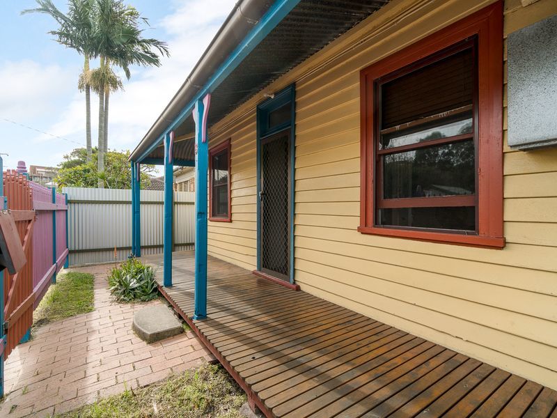 Listing Image 12