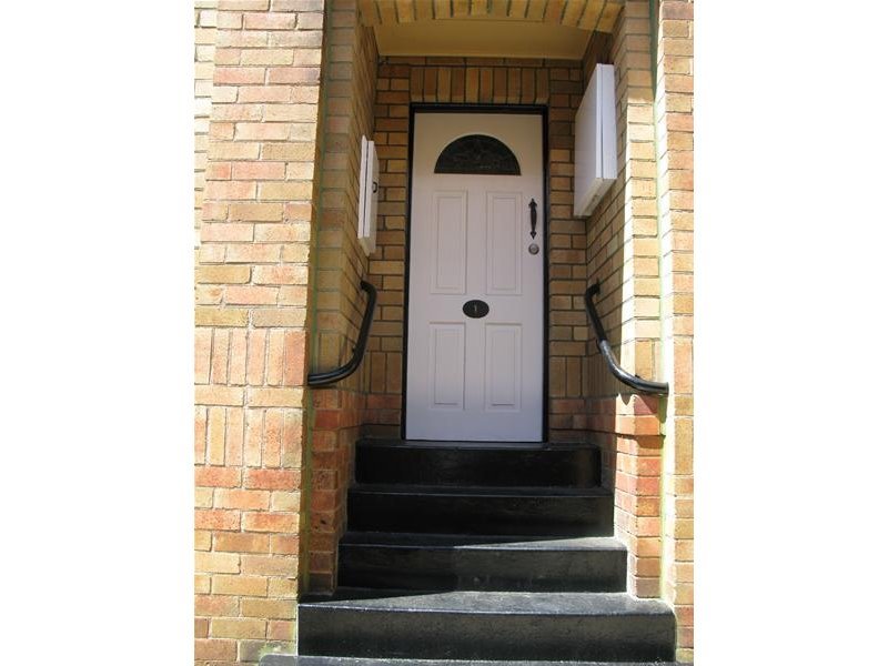 1/41 Swan Street, Cooks Hill - Thumbnail 2
