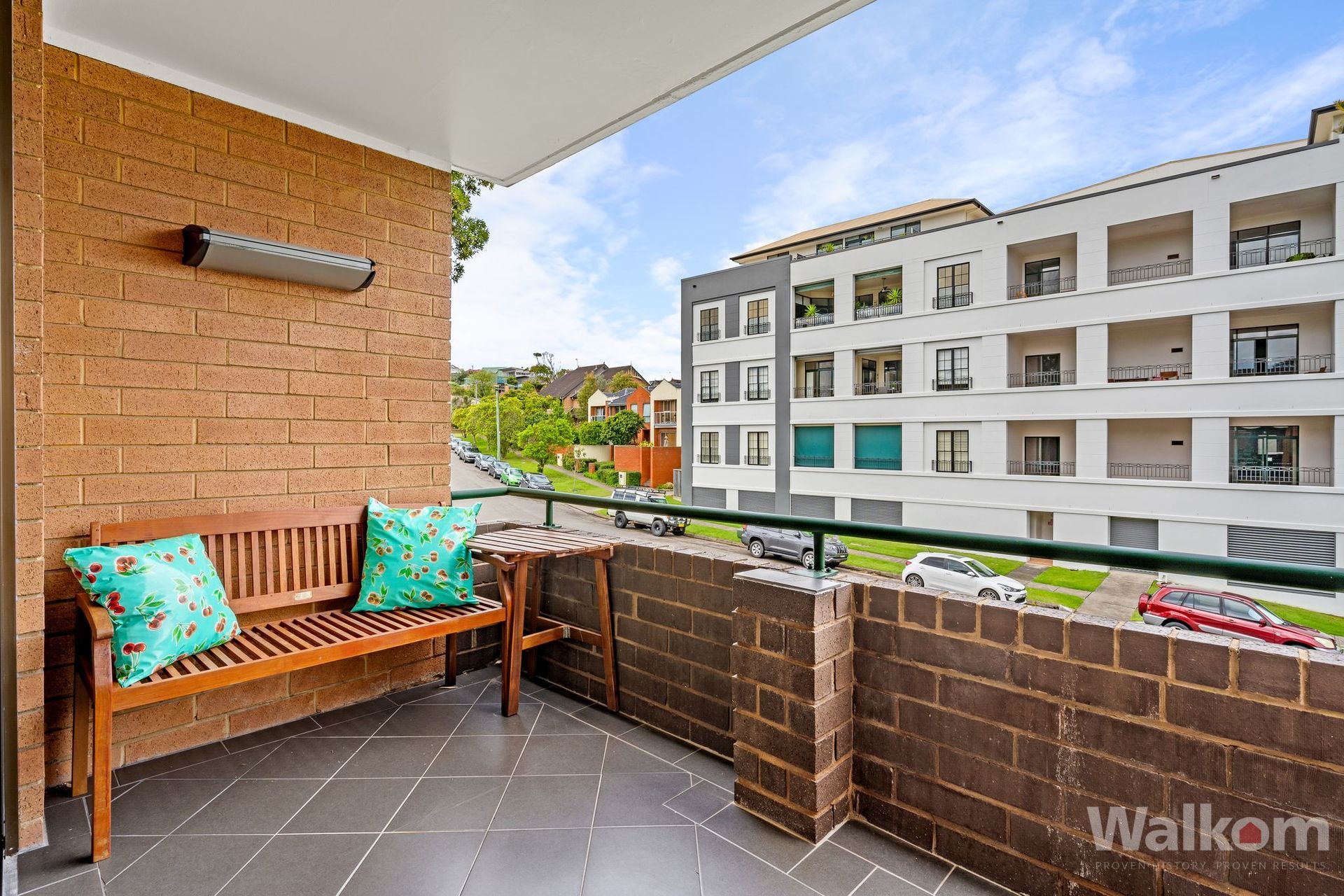 Listing Image 12