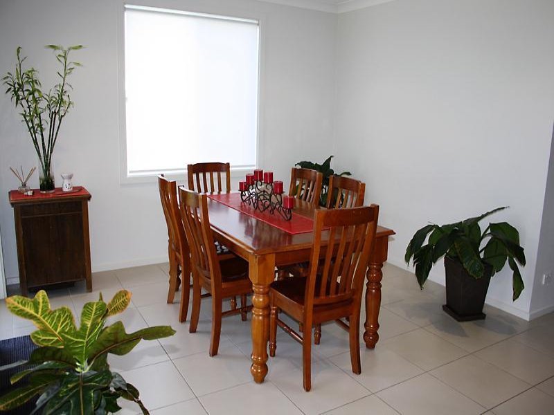 17 Tuckeroo Close, Adamstown - Thumbnail 6