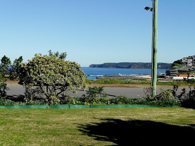 18 Ocean Street, Merewether - Thumbnail 3