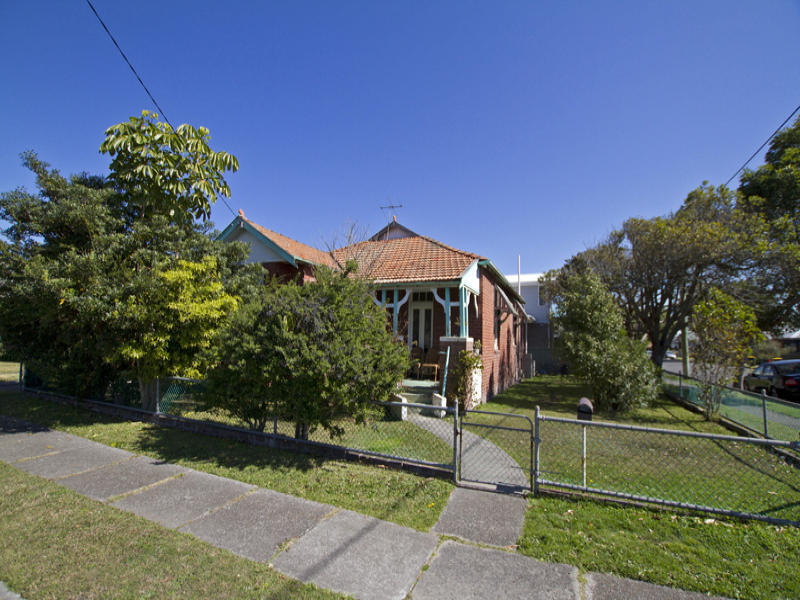 252 Lawson Street, Hamilton South - Thumbnail 2