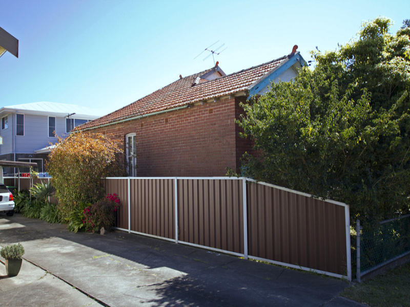 252 Lawson Street, Hamilton South - Thumbnail 4