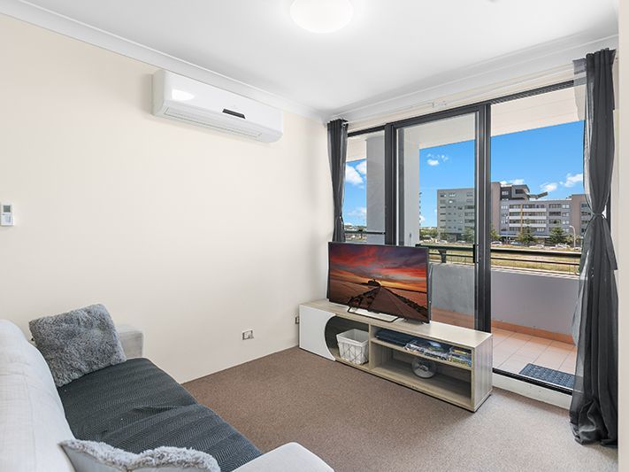 Listing Image 3
