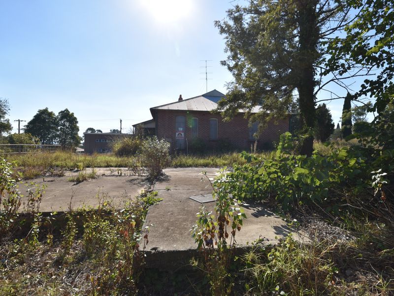 Listing Image 8