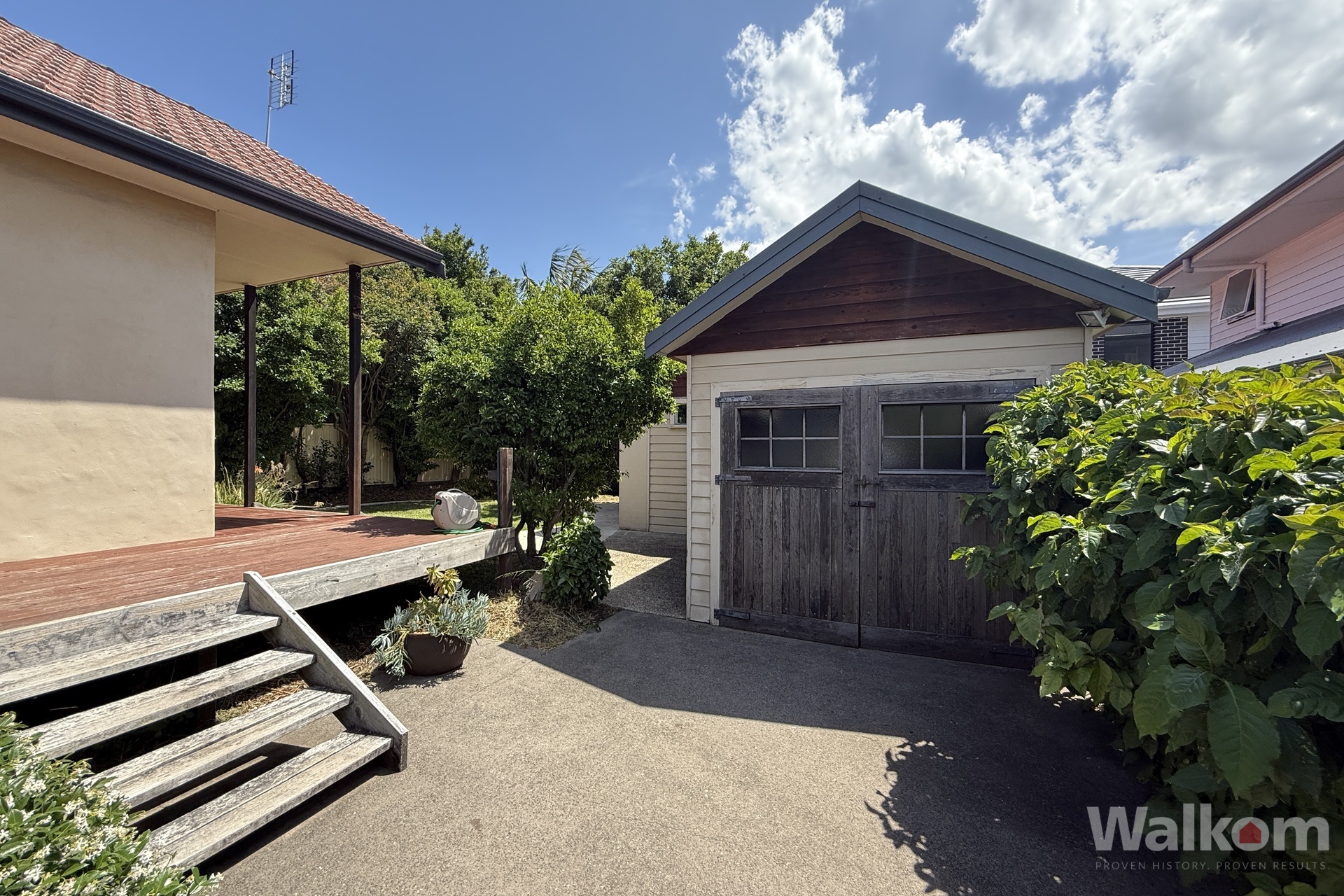 Listing Image 15
