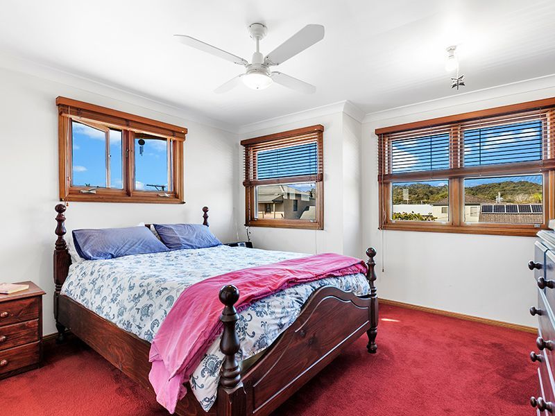 28 Victoria Street, Adamstown - Thumbnail 2