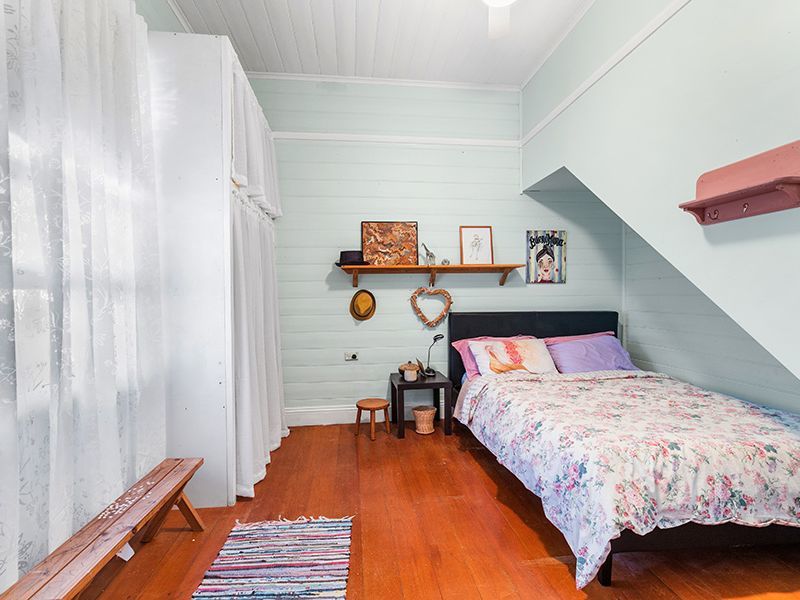 28 Victoria Street, Adamstown - Thumbnail 5