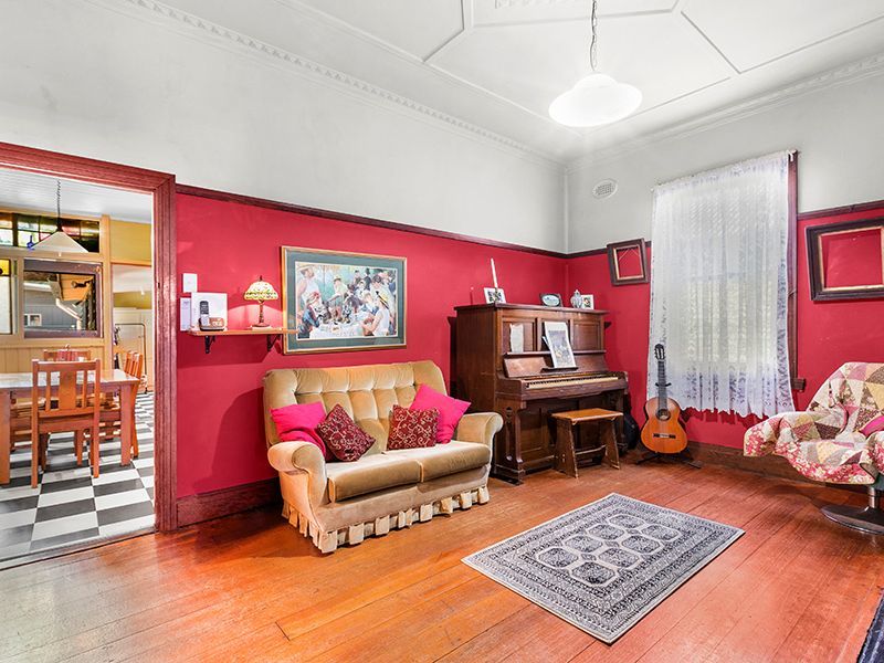 28 Victoria Street, Adamstown - Thumbnail 6