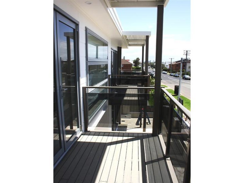 2/85 Frederick Street, Merewether - Thumbnail 3