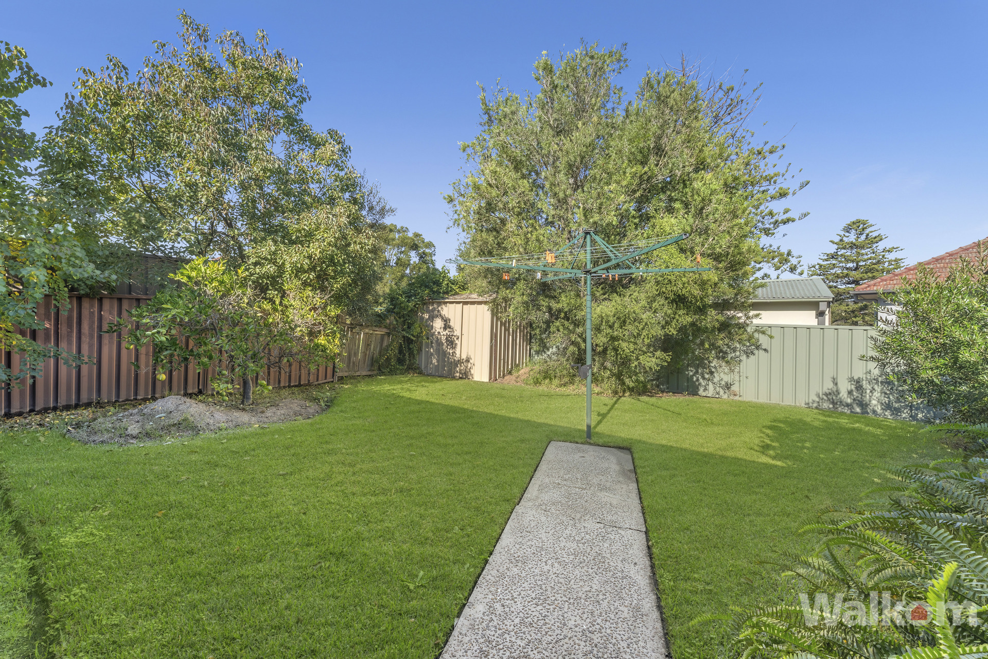 Listing Image 9