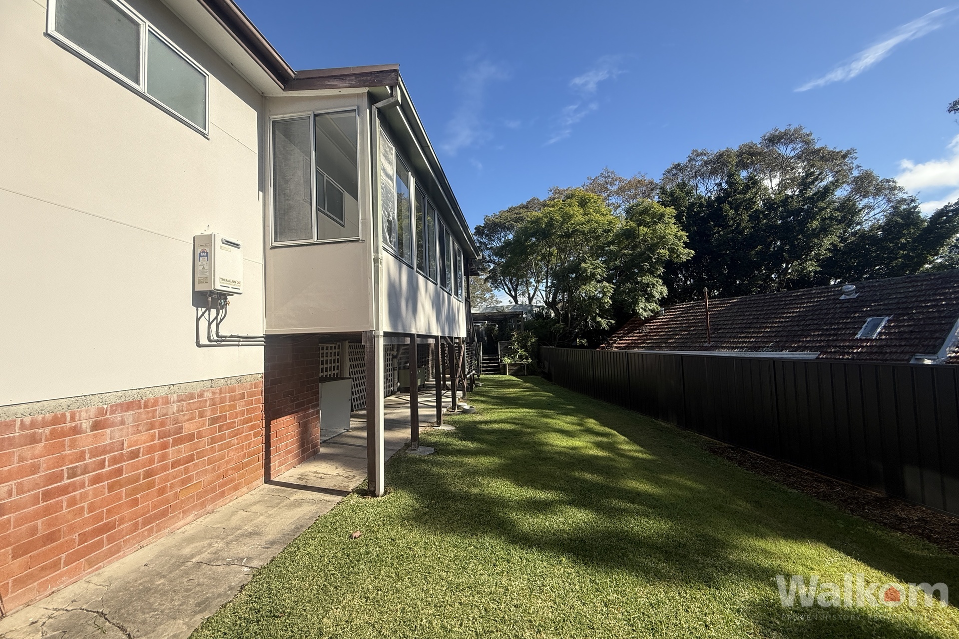 Listing Image 14