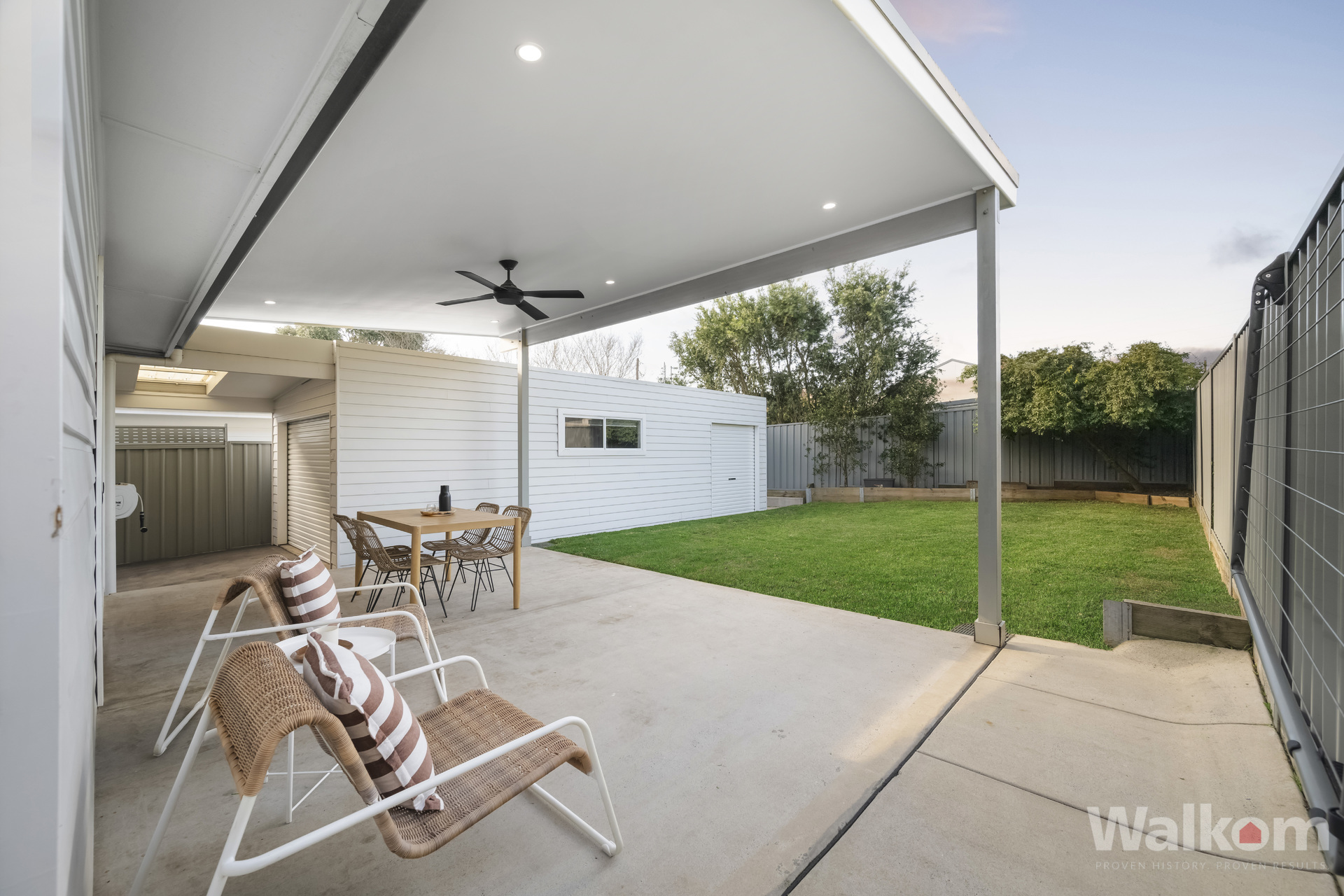 Listing Image 12