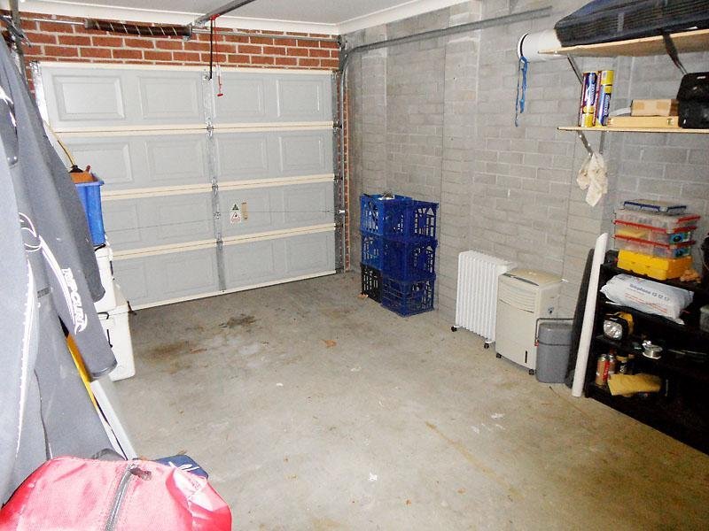 Listing Image 9