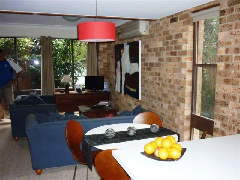 35 Merewether Street, Merewether NSW 2291, Merewether - Thumbnail 3