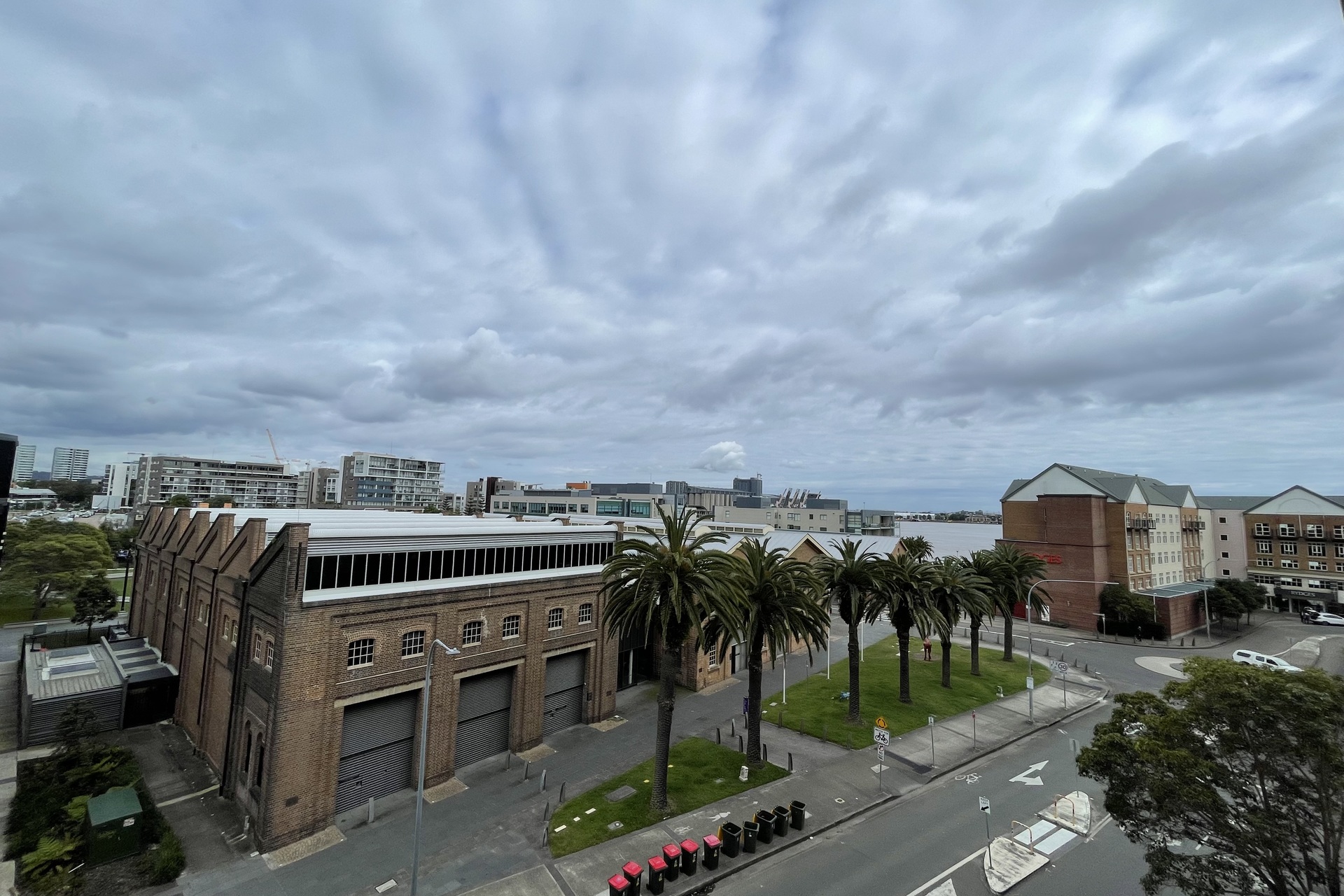 Listing Image 11