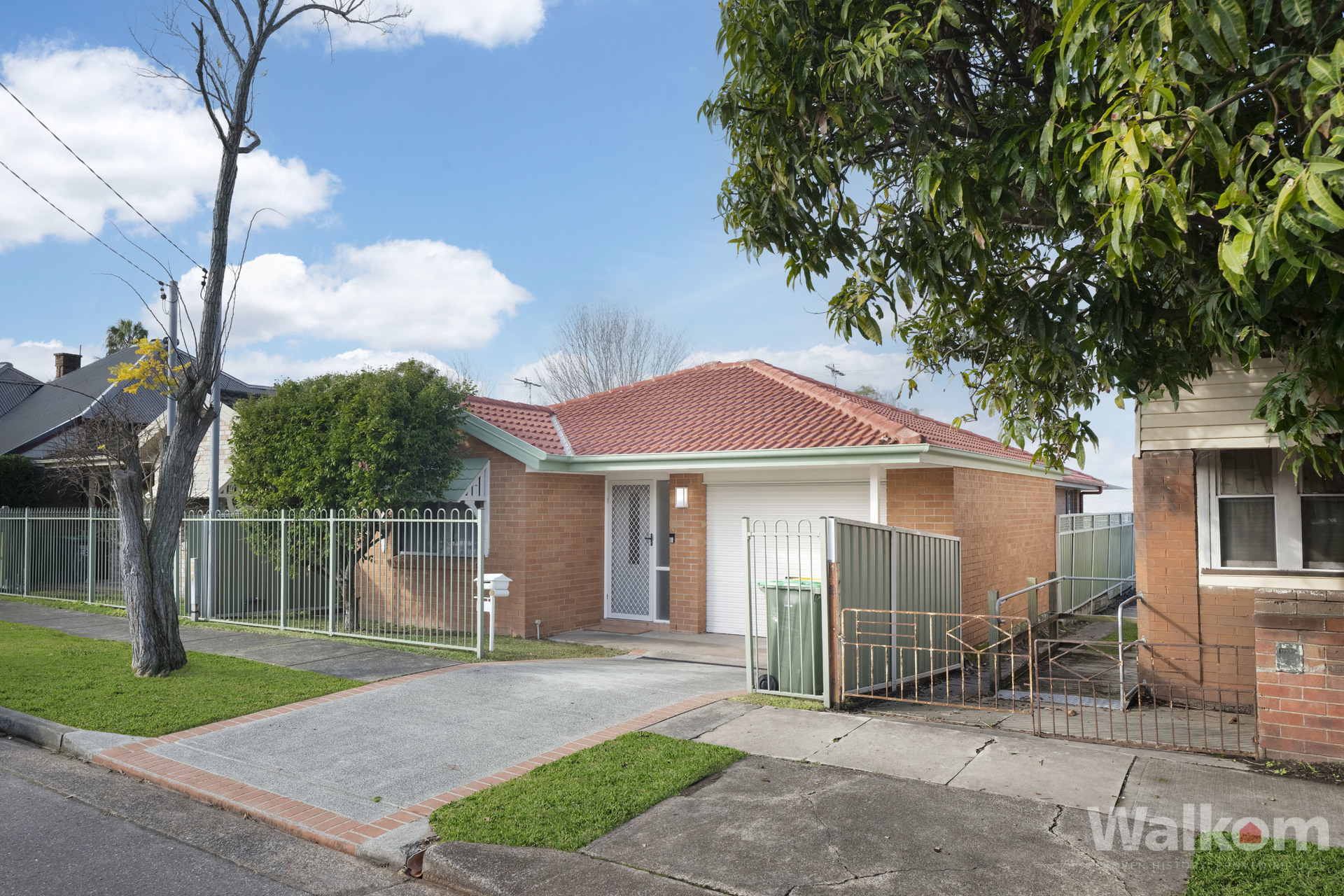 Listing Image 15