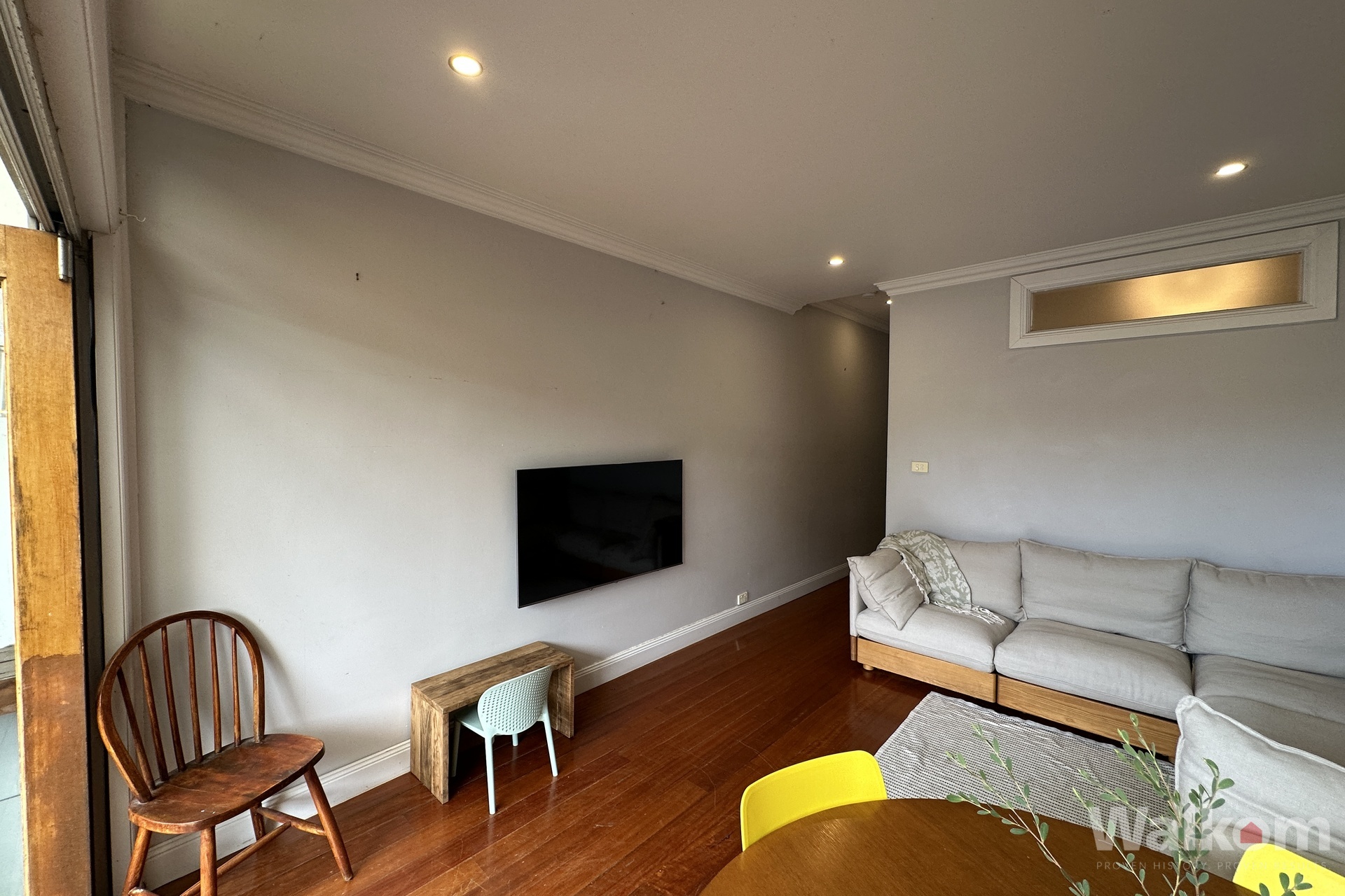 Listing Image 3