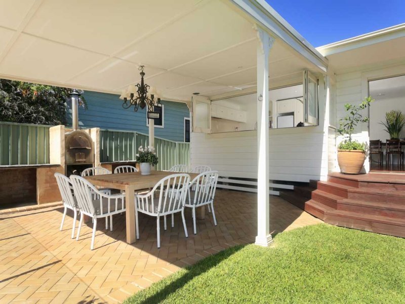 Listing Image 11