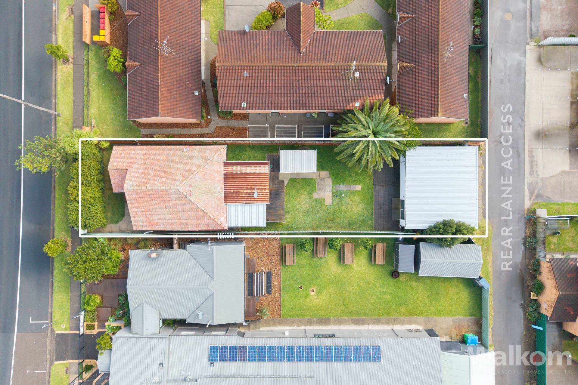 Listing Image 4