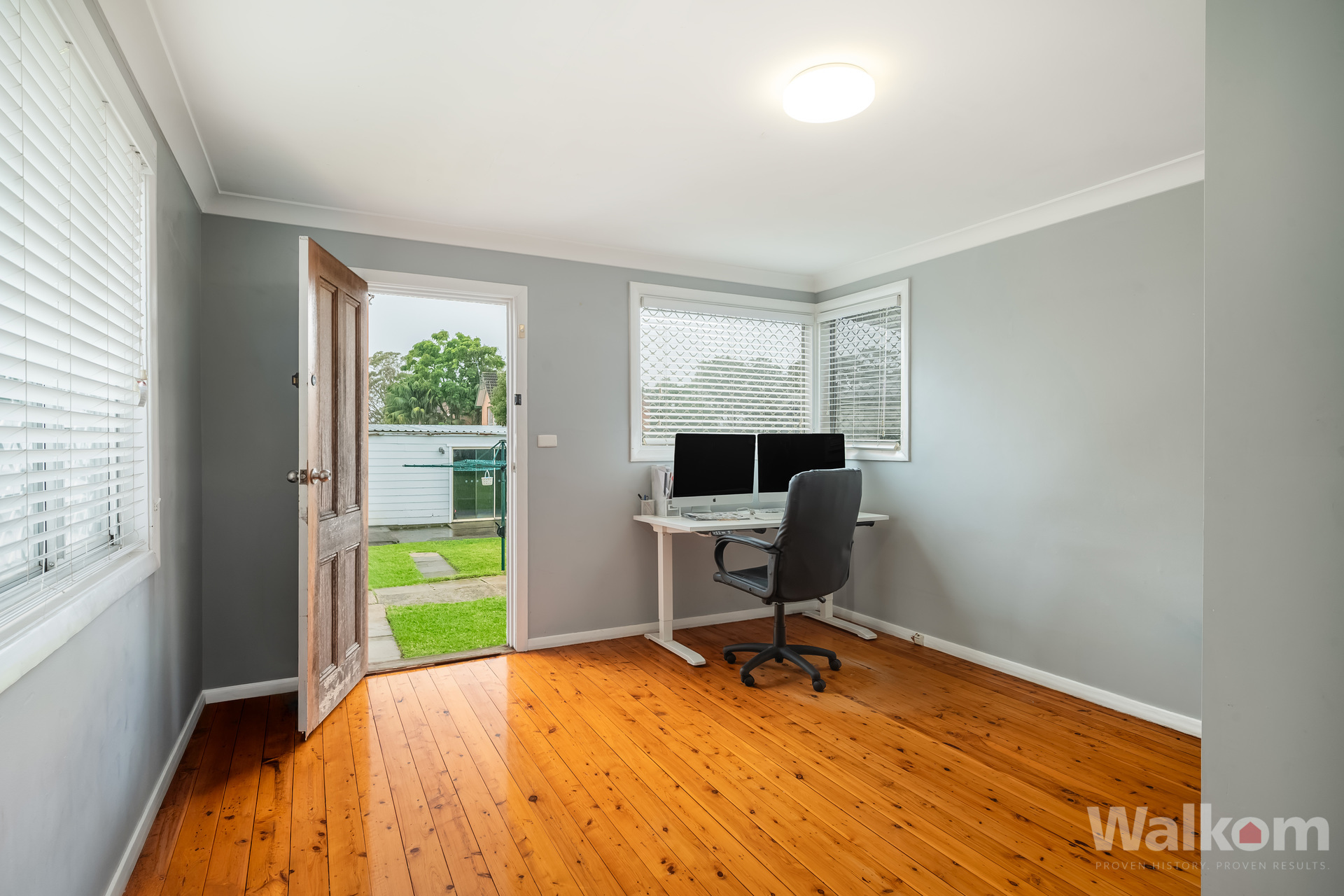 Listing Image 9