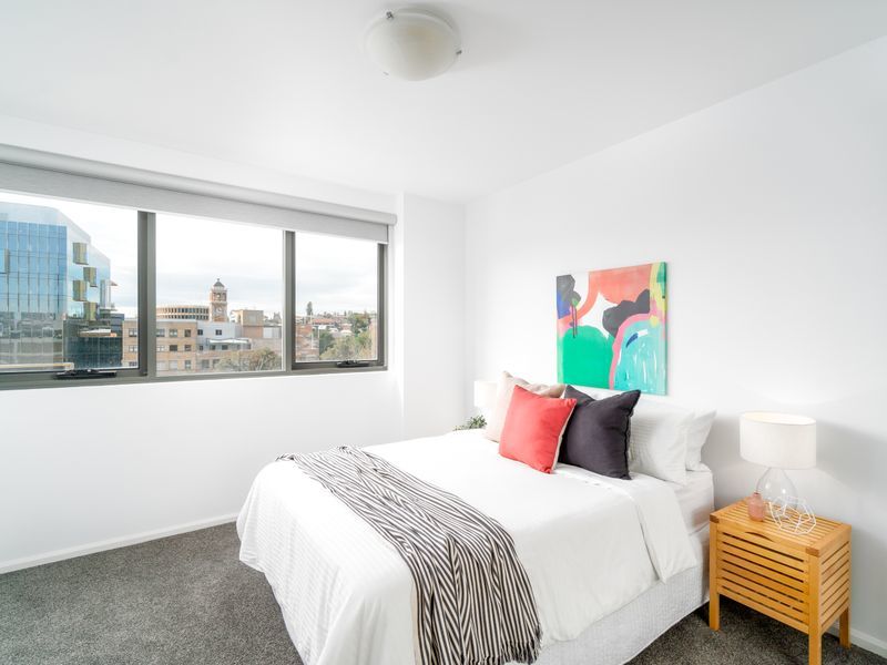 Listing Image 12