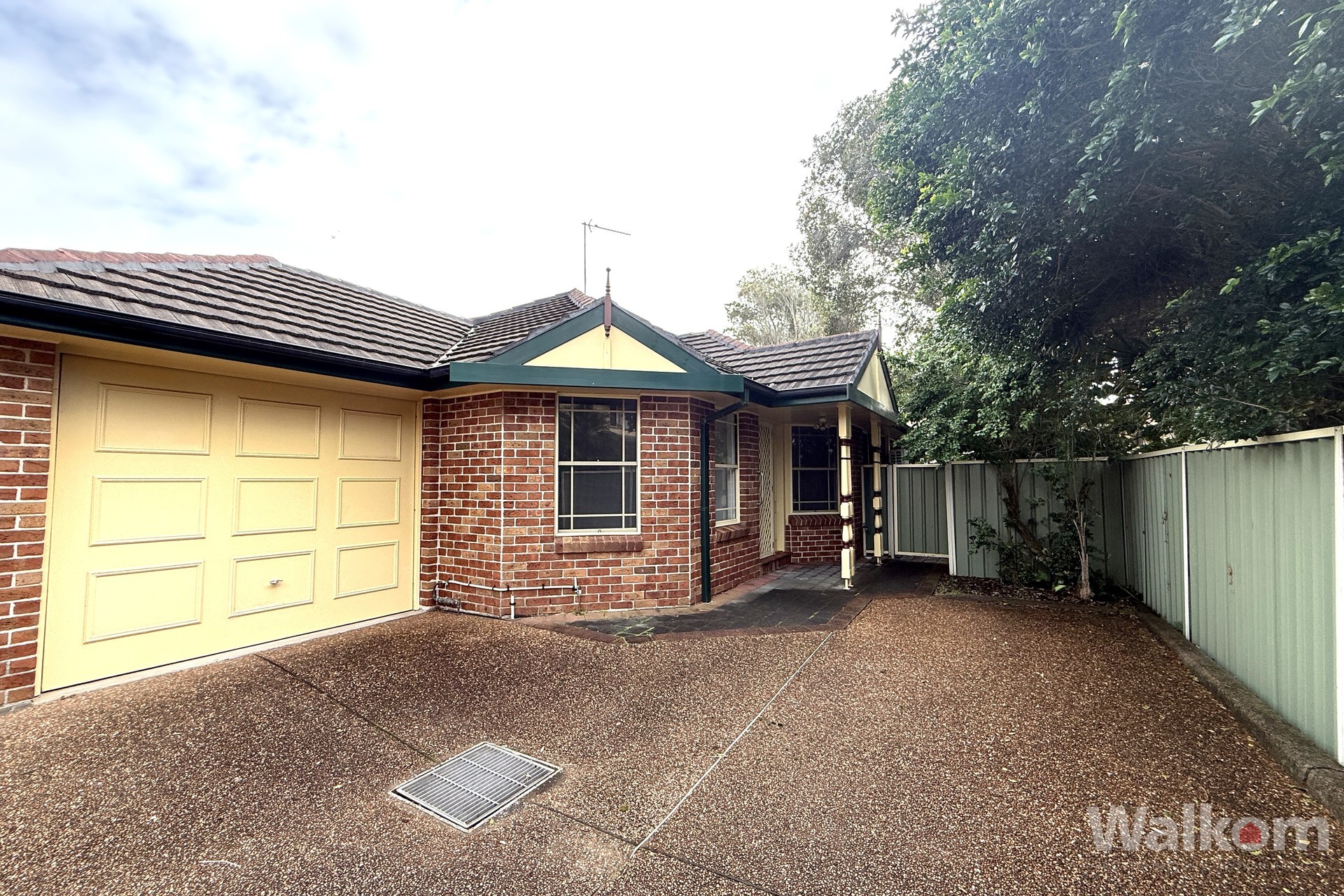 Listing Image 1