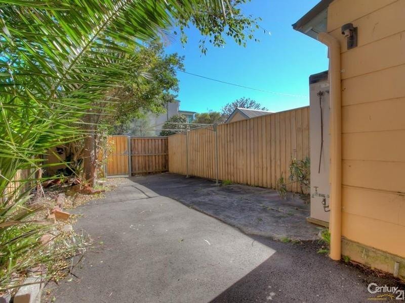 Listing Image 10