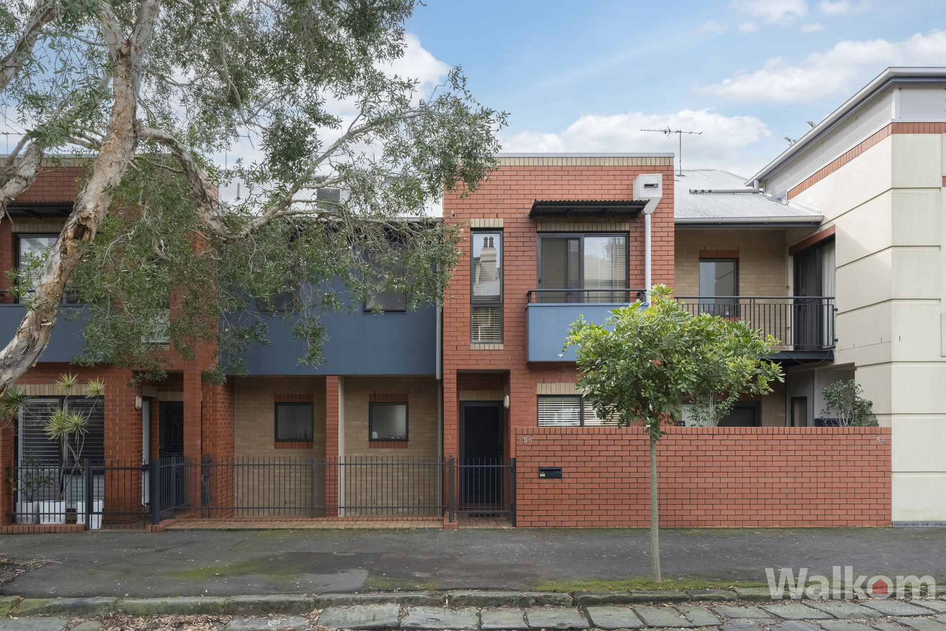 Listing Image 16