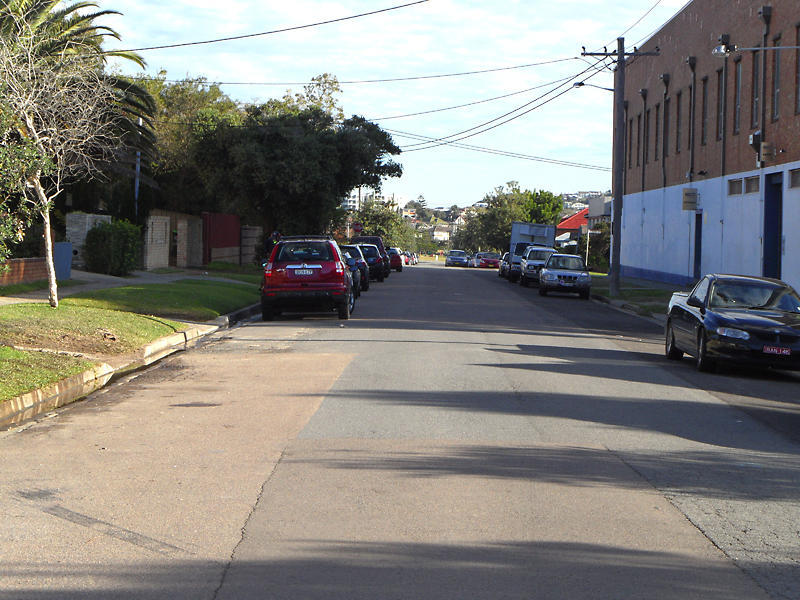 6/131 Brooks Street, Bar Beach - Thumbnail 3
