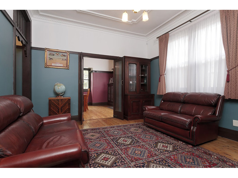64 Lindsay Street, Hamilton - Thumbnail 3