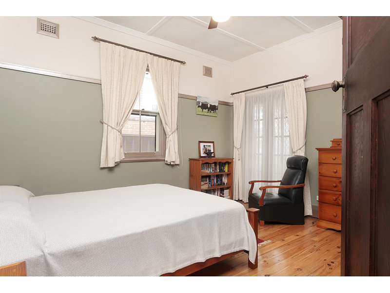 64 Lindsay Street, Hamilton - Thumbnail 8