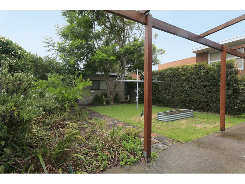Listing Image 11
