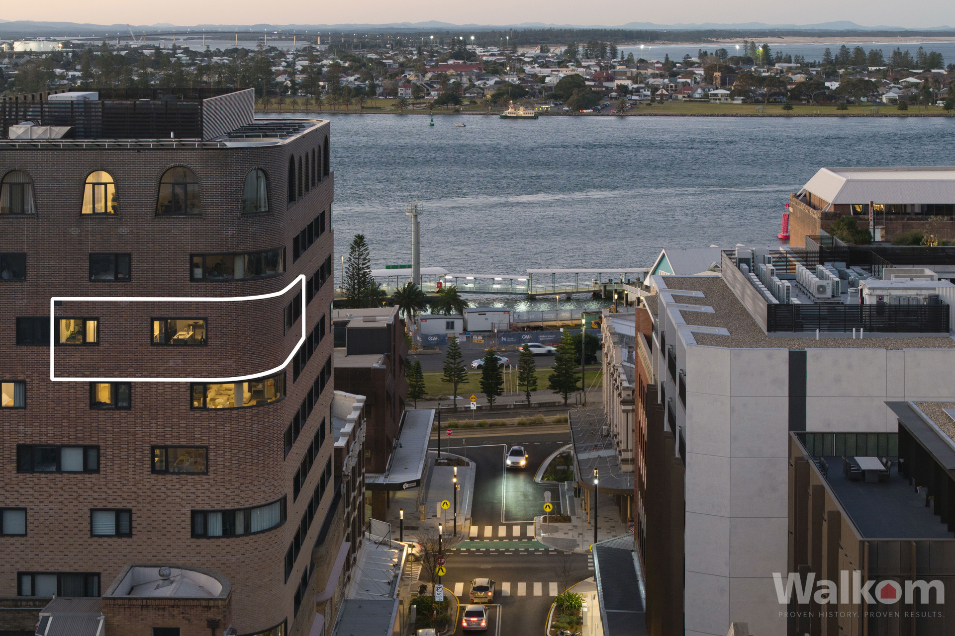 802/18 Wolfe Street, Newcastle - Thumbnail 2