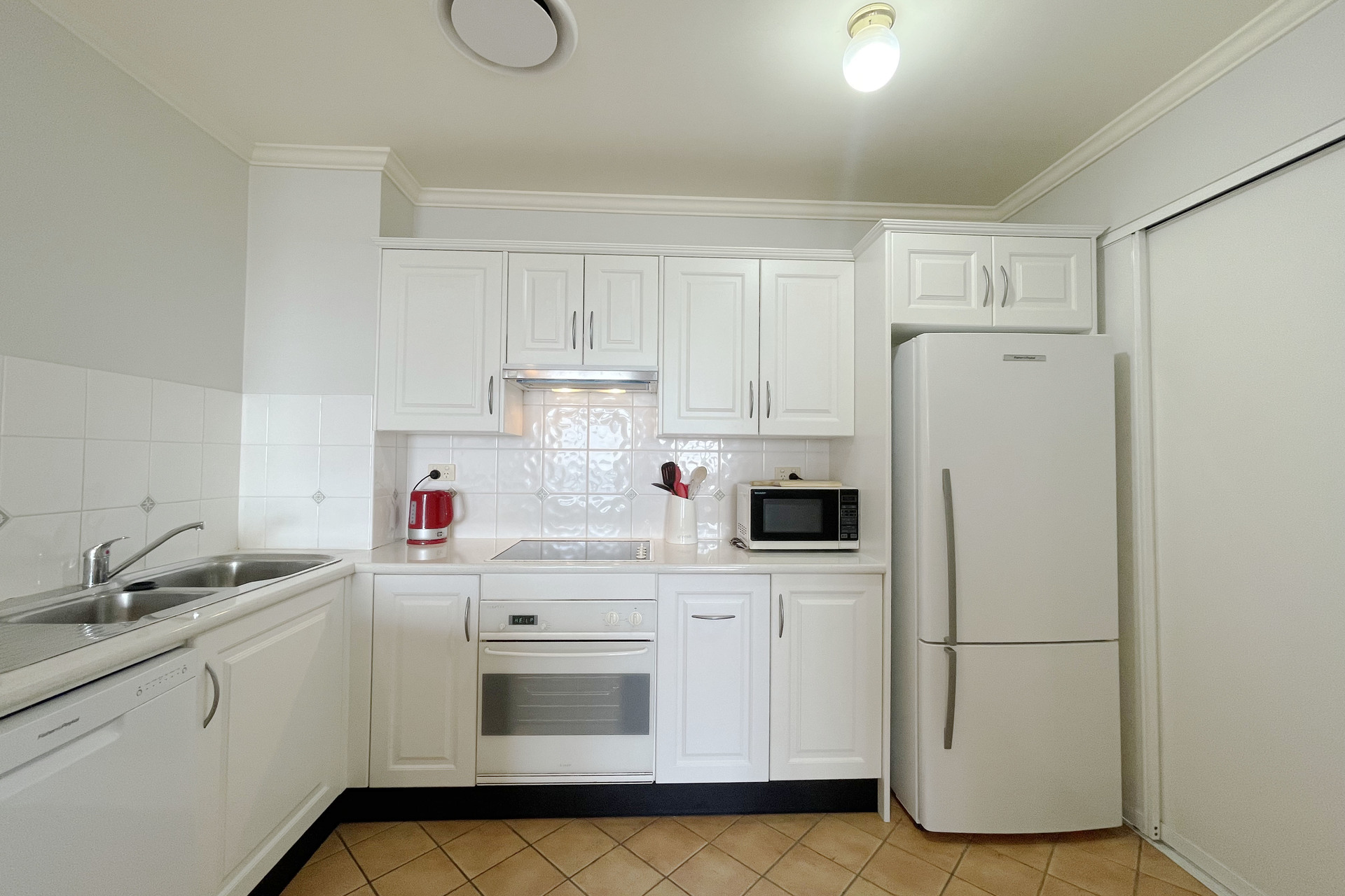 Listing Image 9