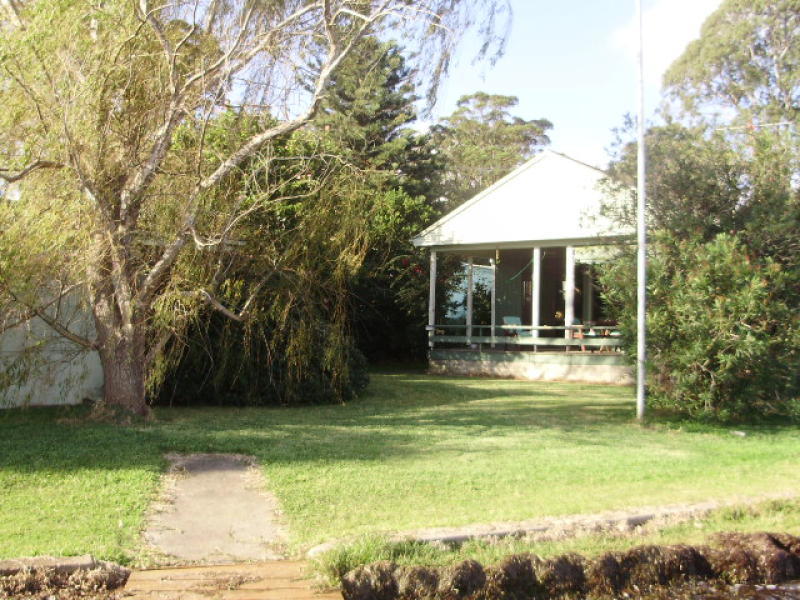 92 Marine Parade, Nords Wharf - Thumbnail 2
