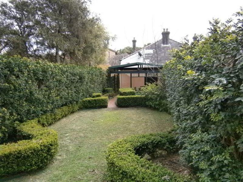93 Dawson Street, Cooks Hill - Thumbnail 2