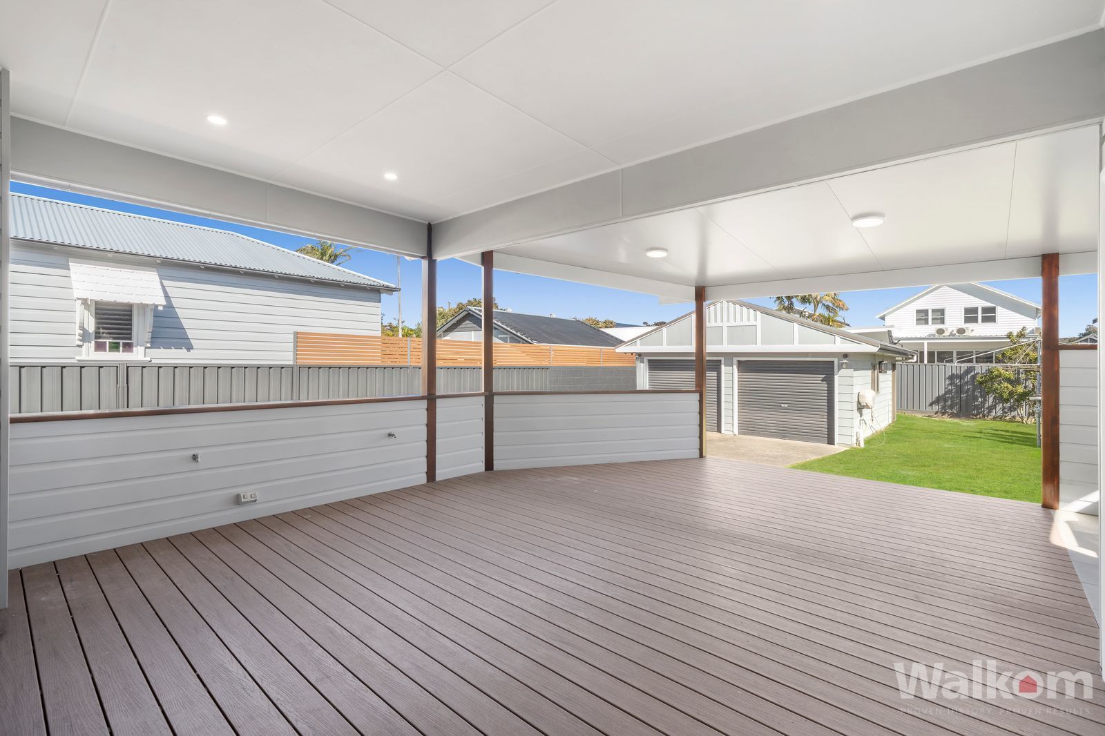 Listing Image 12